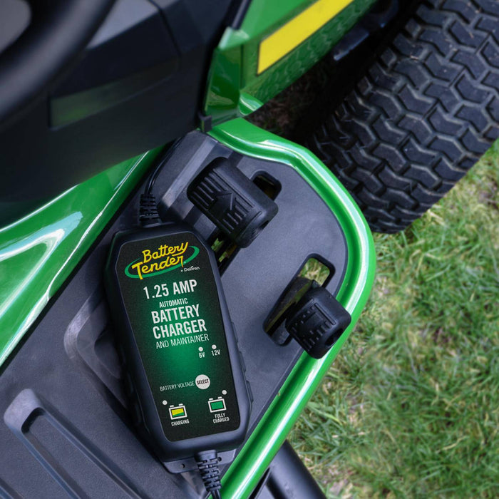 Battery Tender® Plus 1.25 AMP Selectable 12V / 6V Battery Charger and Maintainer